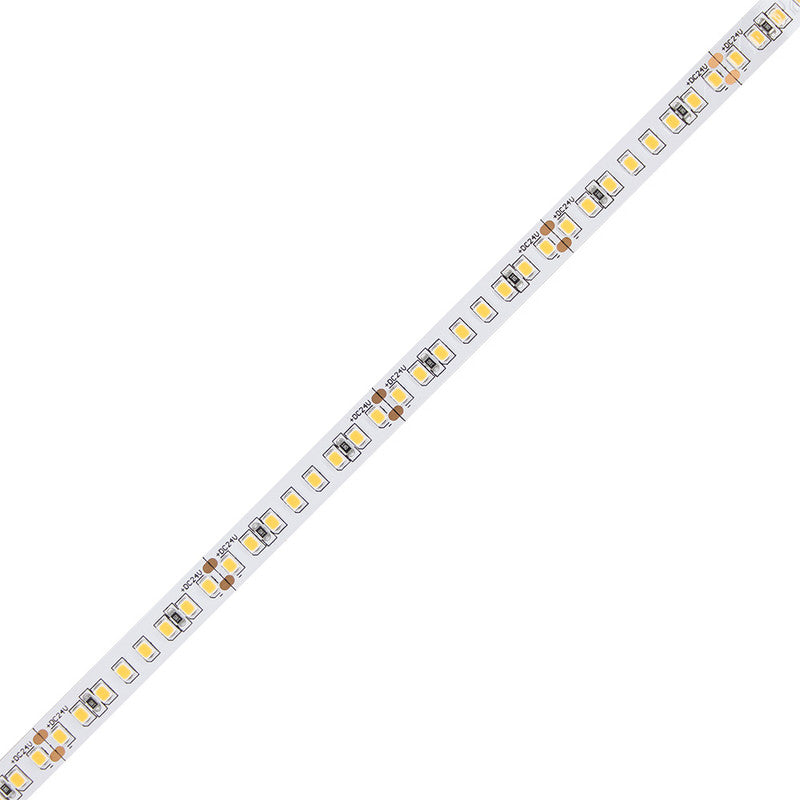LED-Streifen in Ultra Warmweiß mit 19,2 Watt und 1961 Lumen je Meter bei 24 Volt, IP20