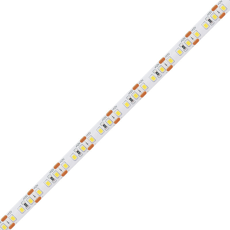 LED-Streifen in Warmweiß mit 28,8 Watt und 2304 Lumen je Meter bei 12 Volt, IP54